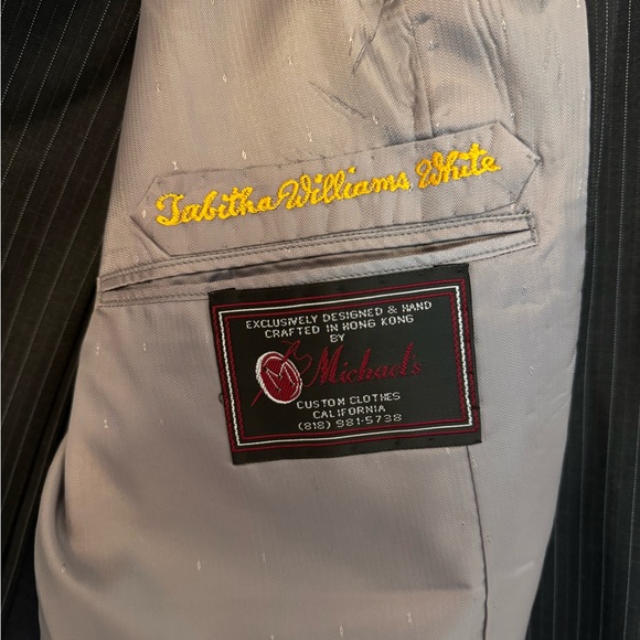 2pc pant suit - Picture 3 of 4